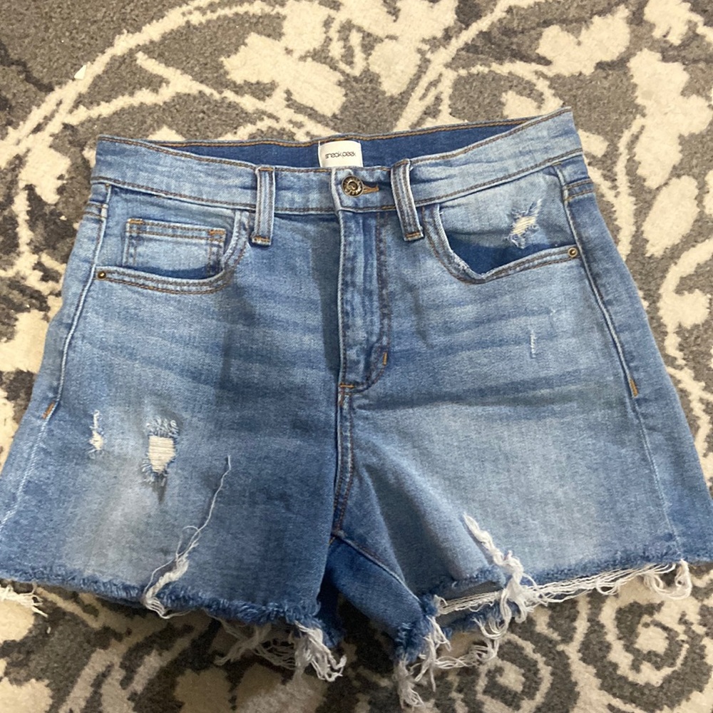 Super cute distressed name brand jeans shorts! Not too short either!